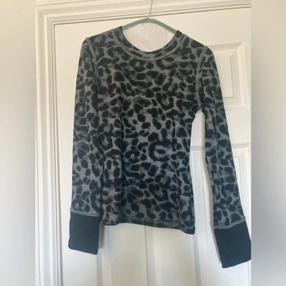 Naileski Women’s Long Sleeve Crew Neck Leopard Print Waffle Knit Top, Sz Large - Picture 7 of 10